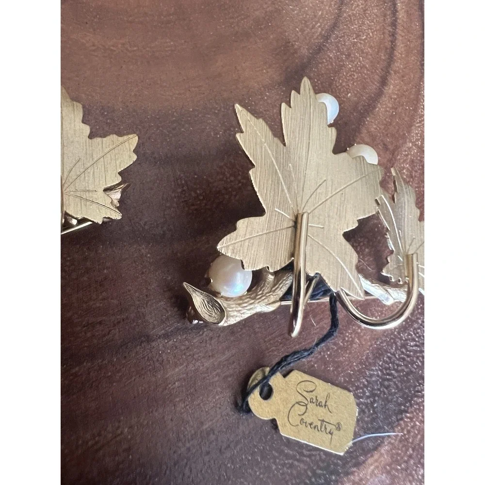 Vintage Sarah Coventry Gold Tone Maple Leaf Brooches with Real Pearls Lot Of 2!